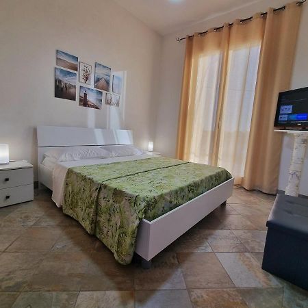 Al Vecchio Carrubo - Lovely 2-Rooms House & Patio Марсала Экстерьер фото
